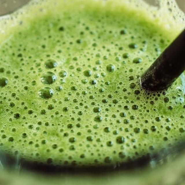 Green Smoothie with Protein Essentials Collagen 
